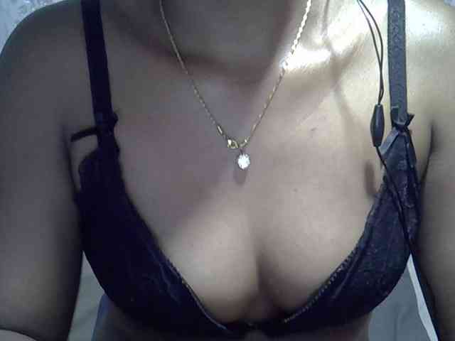 Lillteblackgirl webcam