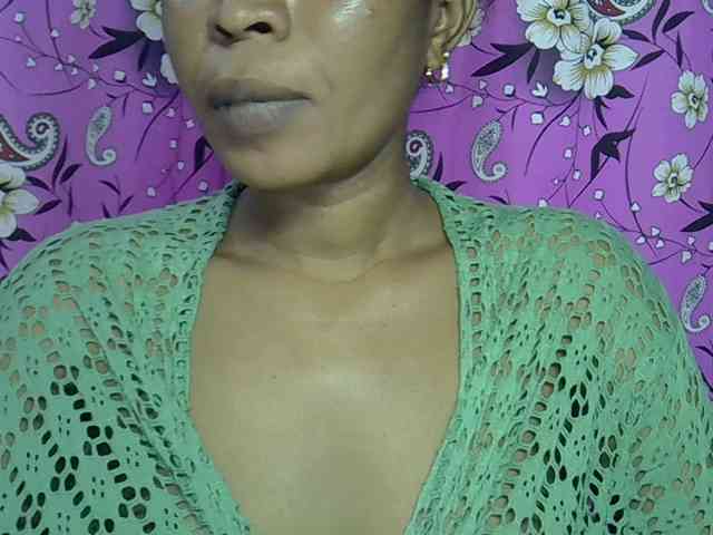 Lillteblackgirl webcam