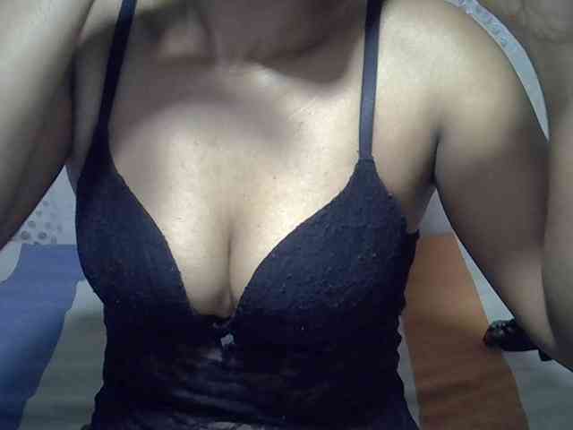 Lillteblackgirl webcam