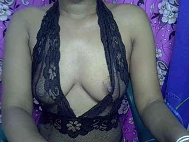 Lillteblackgirl webcam