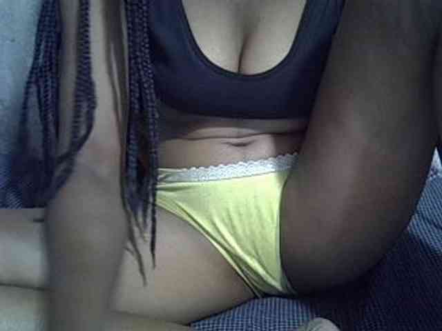 Lillteblackgirl webcam