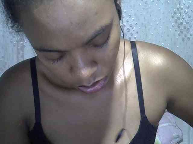 Lillteblackgirl webcam