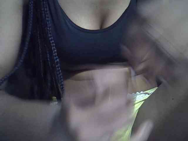Lillteblackgirl webcam