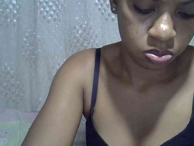 Lillteblackgirl webcam