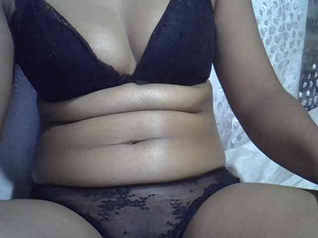 Lillteblackgirl webcam