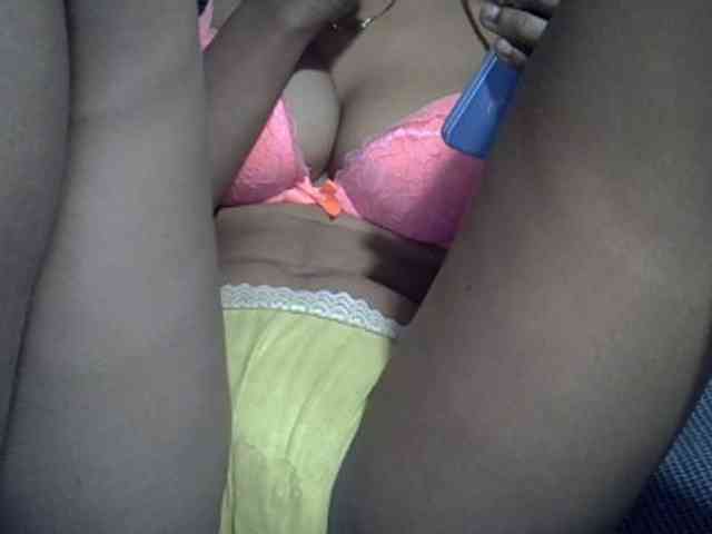 Lillteblackgirl webcam