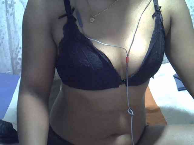 Lillteblackgirl webcam
