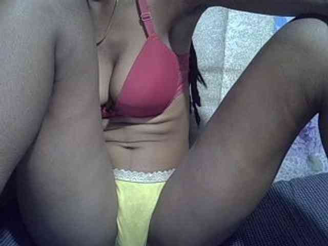 Lillteblackgirl webcam