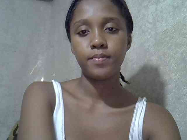 Lillteblackgirl webcam