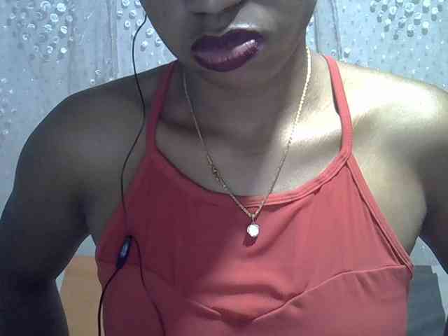 Lillteblackgirl webcam