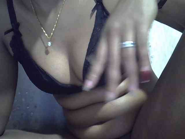 Lillteblackgirl webcam