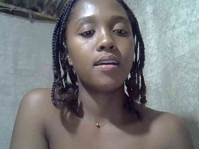 Модель: Lillteblackgirl