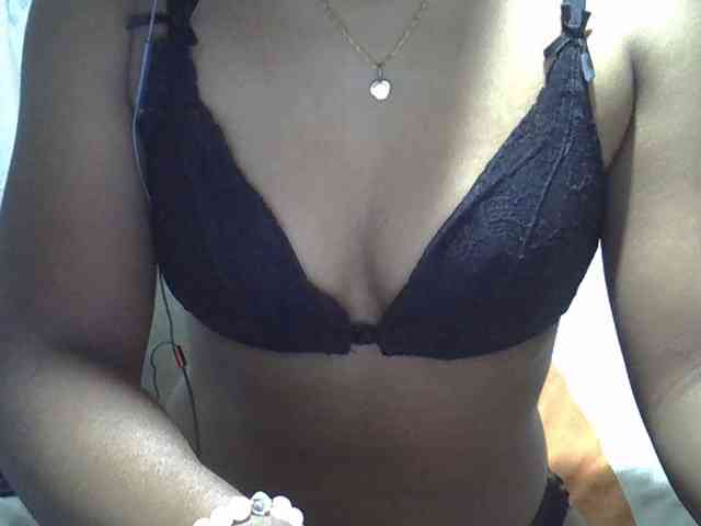 Lillteblackgirl webcam