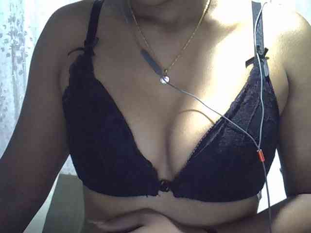 Lillteblackgirl webcam