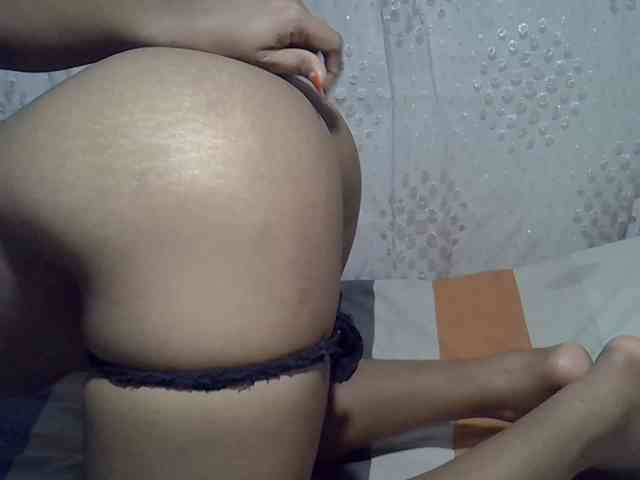 Lillteblackgirl webcam