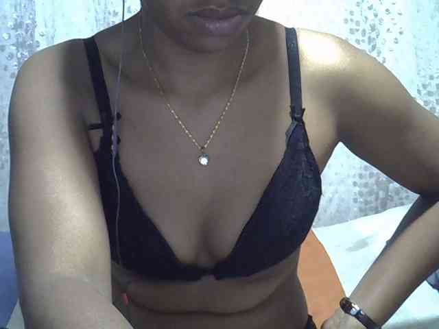Lillteblackgirl webcam