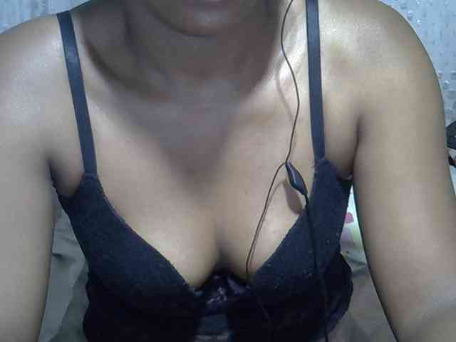 Lillteblackgirl webcam