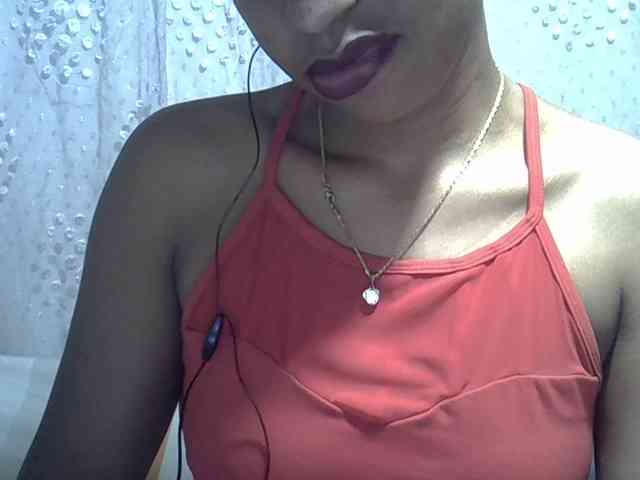 Lillteblackgirl webcam