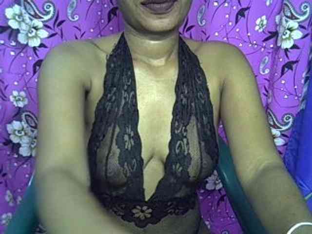 Lillteblackgirl webcam