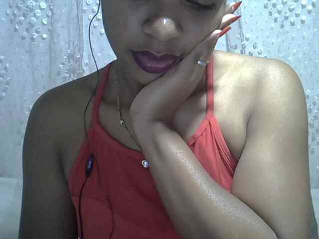 Lillteblackgirl webcam