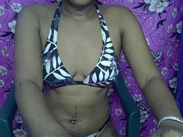 Lillteblackgirl webcam