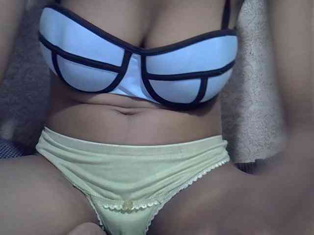 Lillteblackgirl webcam