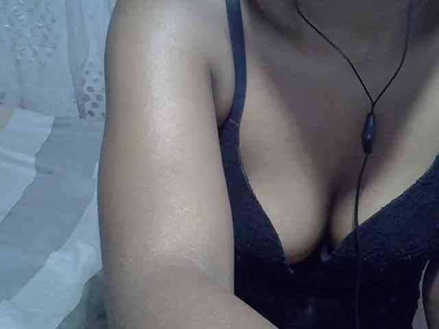 Lillteblackgirl webcam