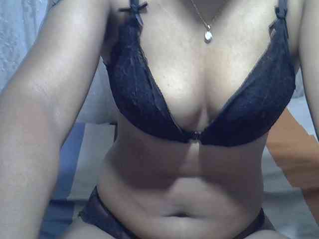 Lillteblackgirl webcam