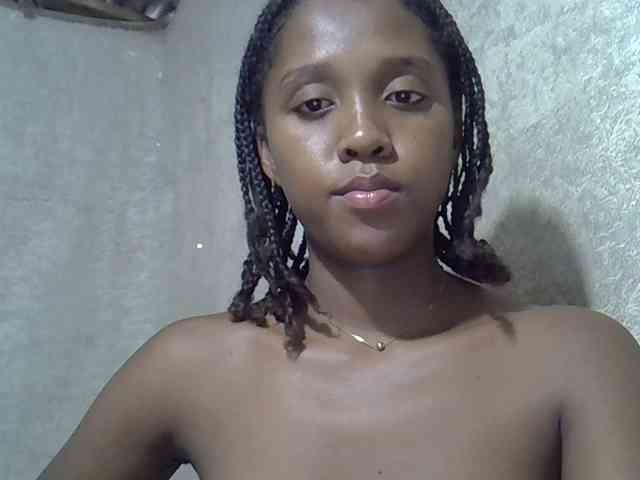 Модель: Lillteblackgirl