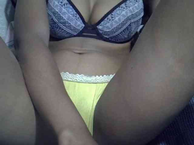 Lillteblackgirl webcam