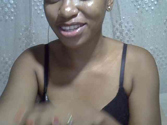 Lillteblackgirl webcam