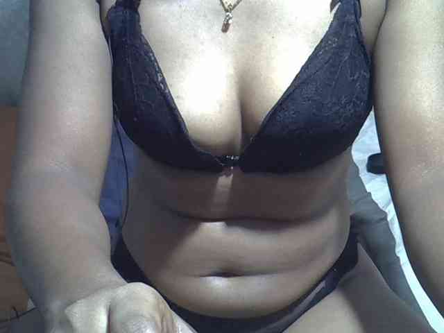 Lillteblackgirl webcam
