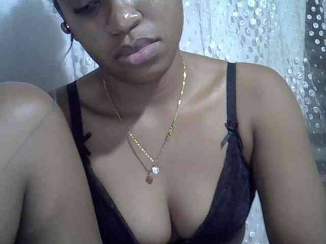 Lillteblackgirl webcam