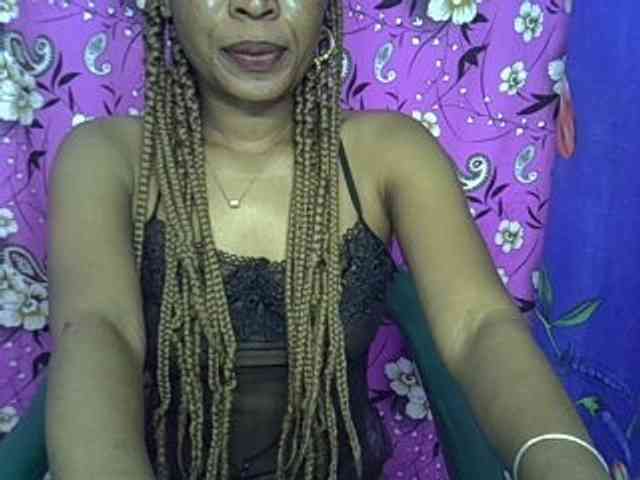 Lillteblackgirl webcam