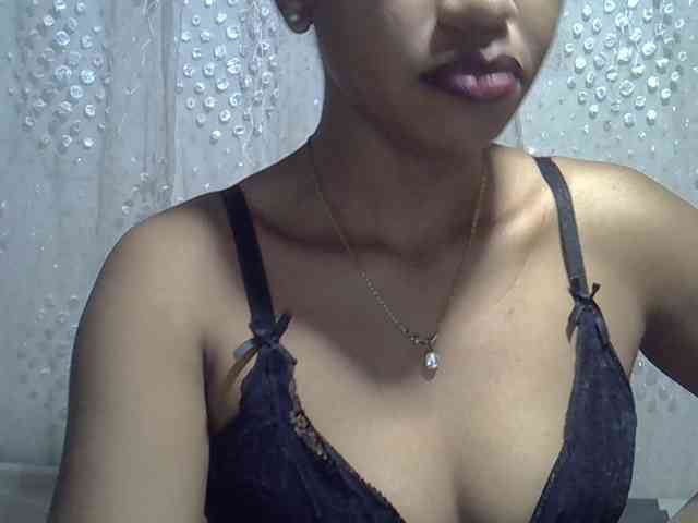 Lillteblackgirl webcam