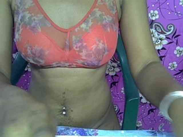 Lillteblackgirl webcam