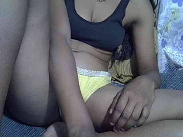 Lillteblackgirl webcam