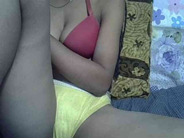 Lillteblackgirl webcam