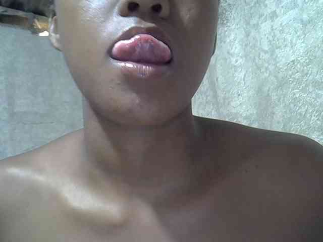 Lillteblackgirl webcam