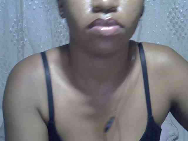 Lillteblackgirl webcam