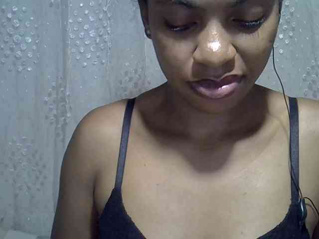 Lillteblackgirl webcam