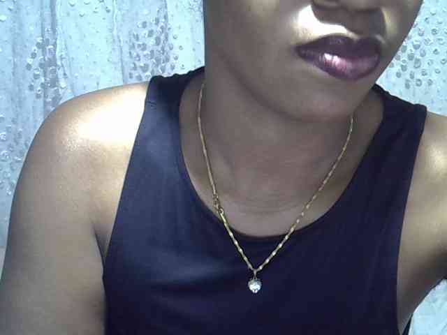 Lillteblackgirl webcam