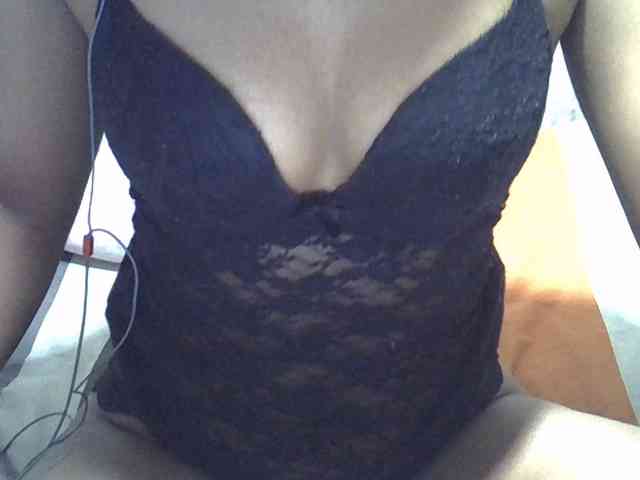 Lillteblackgirl webcam