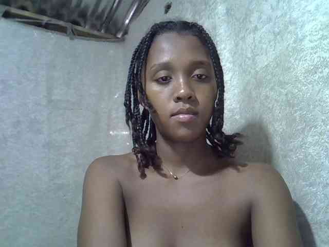 Lillteblackgirl webcam