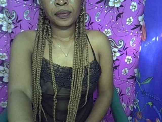 Lillteblackgirl webcam