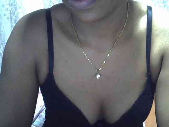 Lillteblackgirl webcam