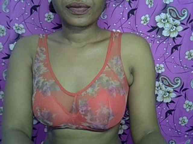 Lillteblackgirl webcam