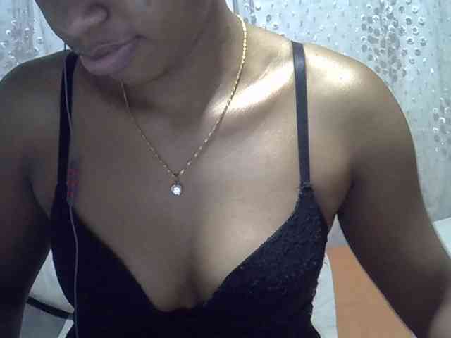 Lillteblackgirl webcam