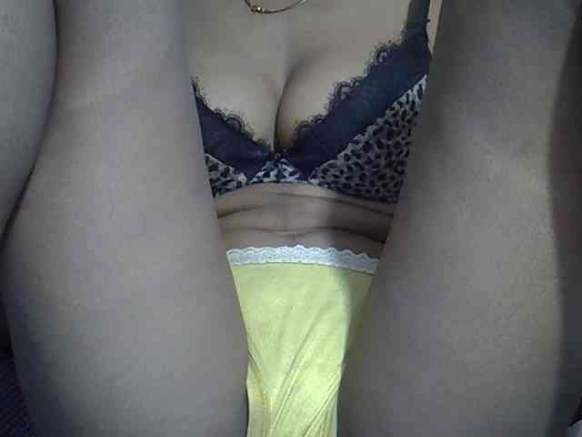 Lillteblackgirl webcam