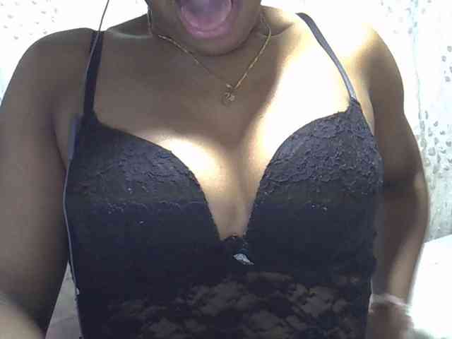 Lillteblackgirl webcam